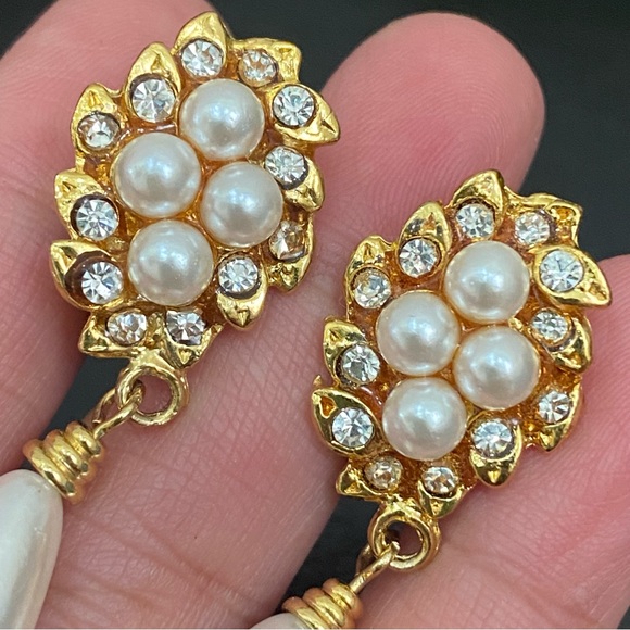 Vintage Faux Pearl Rhinestones Victorian Teardrop Clip Earrings - Picture 6 of 10